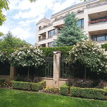 וארנה Sea Garden Apartment מראה חיצוני תמונה