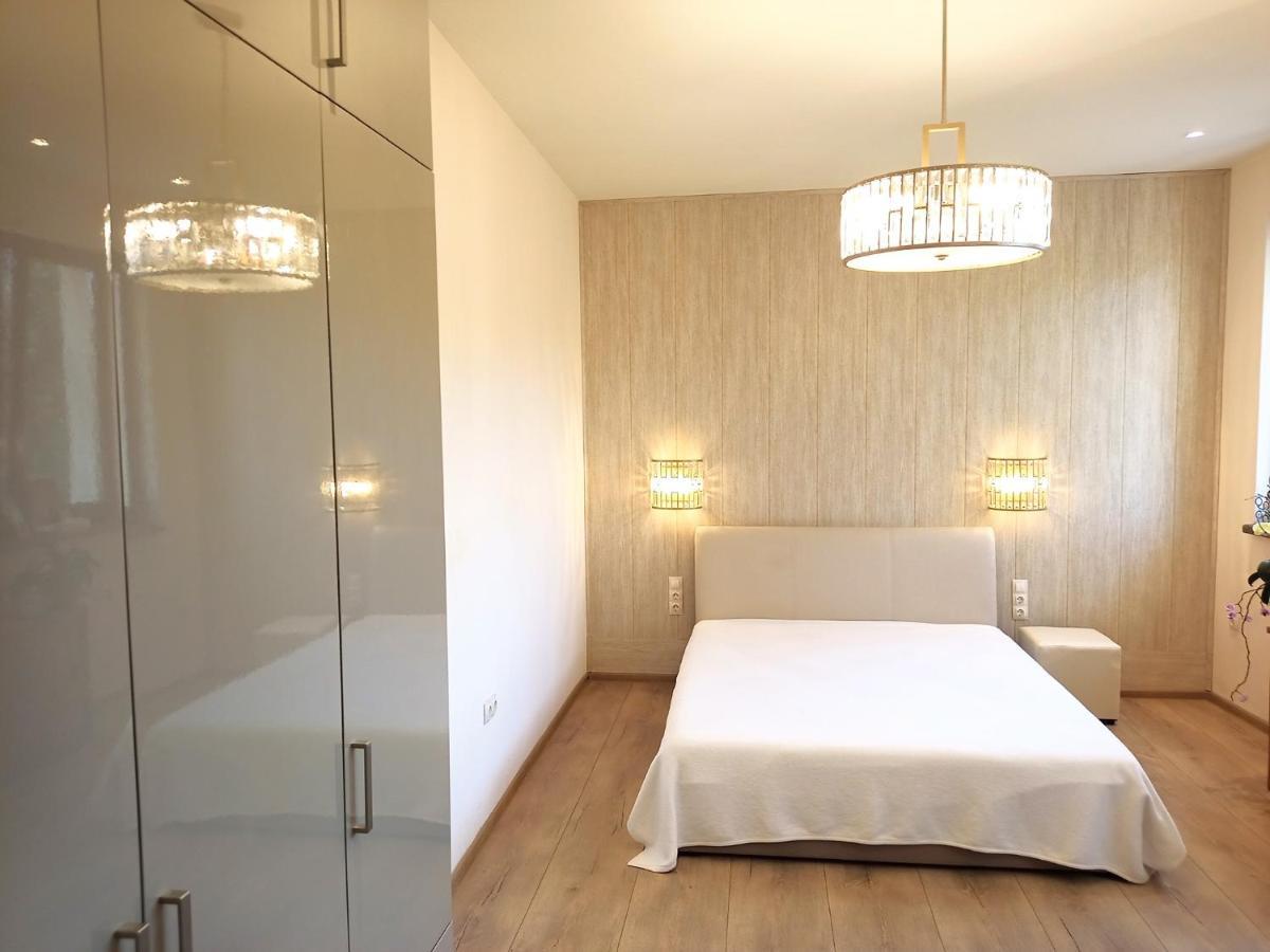 וארנה Sea Garden Apartment מראה חיצוני תמונה