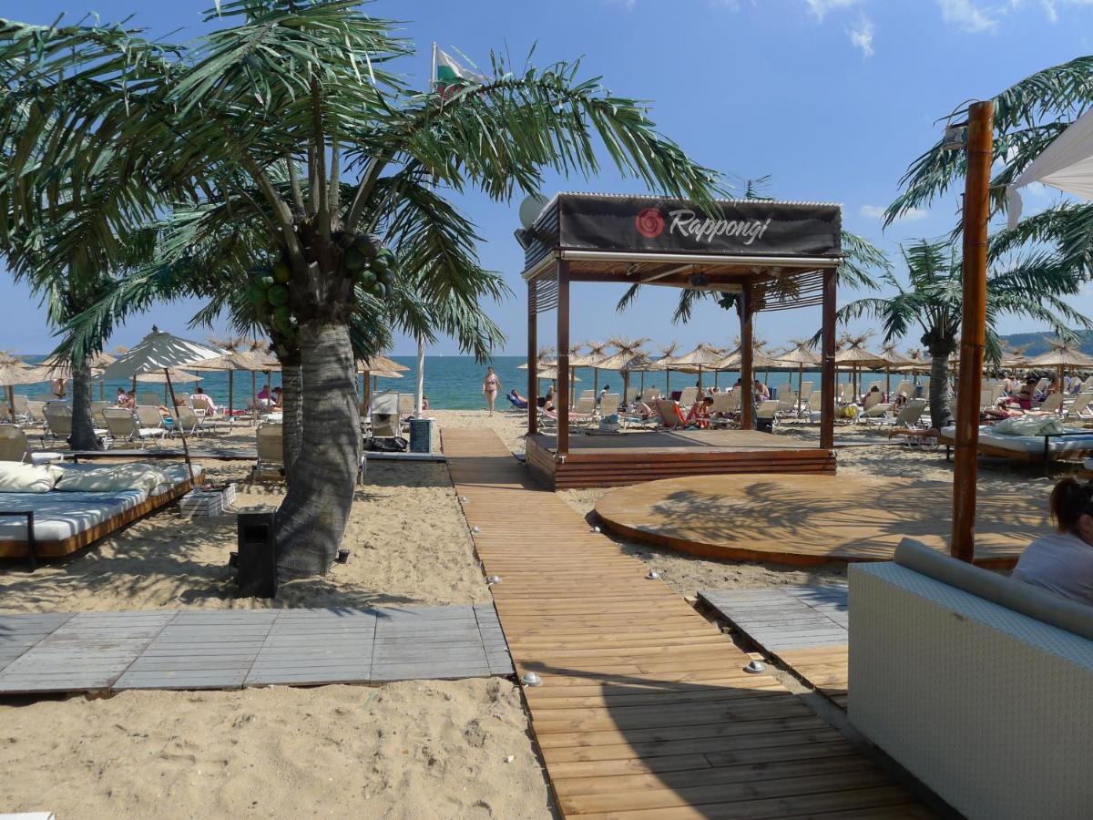 וארנה Sea Garden Apartment מראה חיצוני תמונה
