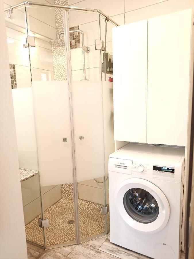 וארנה Sea Garden Apartment מראה חיצוני תמונה