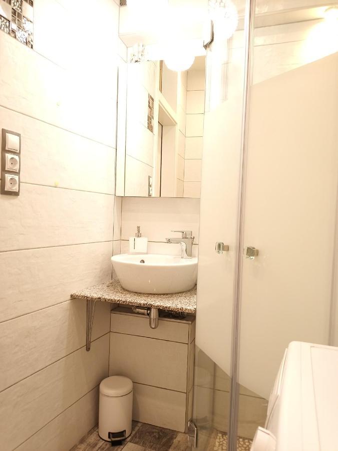 וארנה Sea Garden Apartment מראה חיצוני תמונה