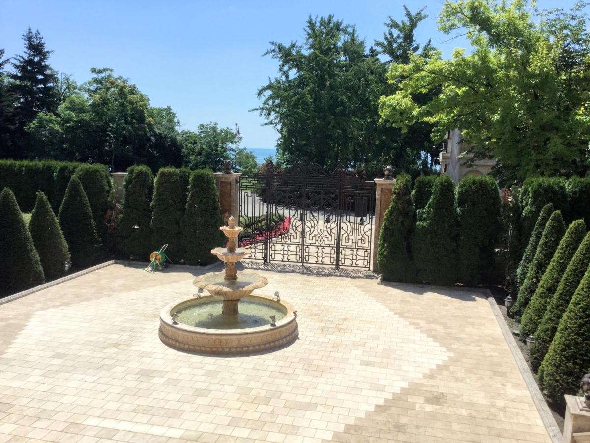 וארנה Sea Garden Apartment מראה חיצוני תמונה